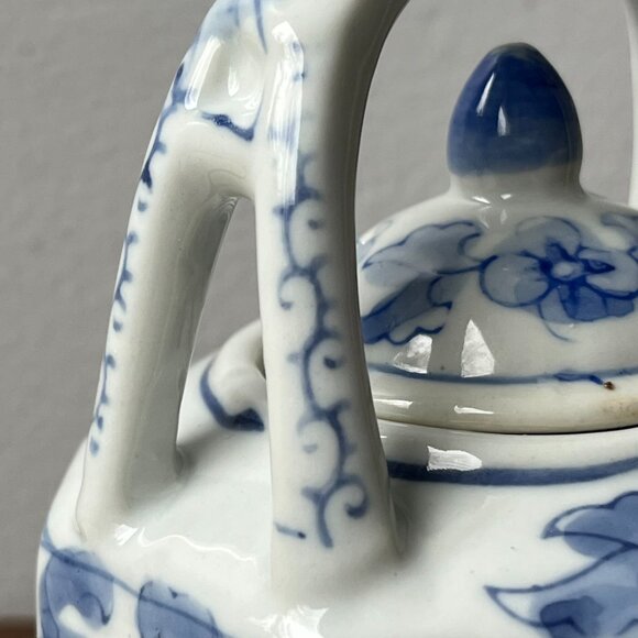 Small Chinese Teapot Blue & White Porcelain Hand Painted Marking Hieroglyphs - Picture 8 of 15